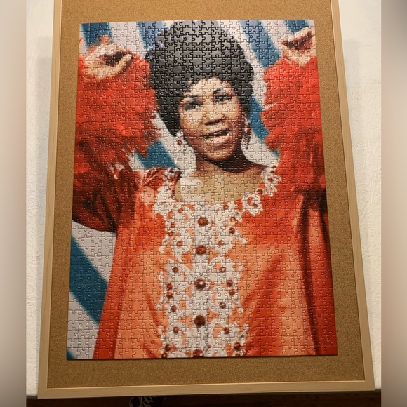 puzzleYOU 1000 Piece Aretha Franklin Jigsaw Puzzle - Picture 2 of 3